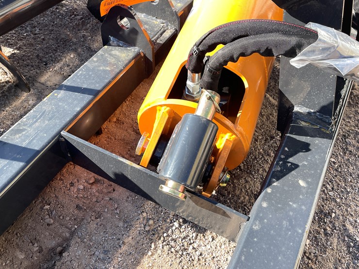 #2048-•-skid-steer-auger-drive-and-bit-image-8
