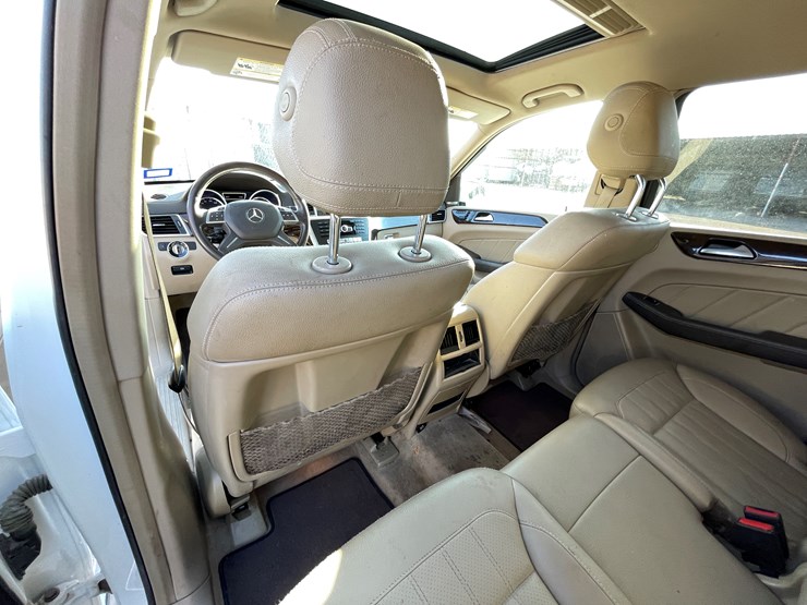 2015-mercedes-benz-gl450-image-83