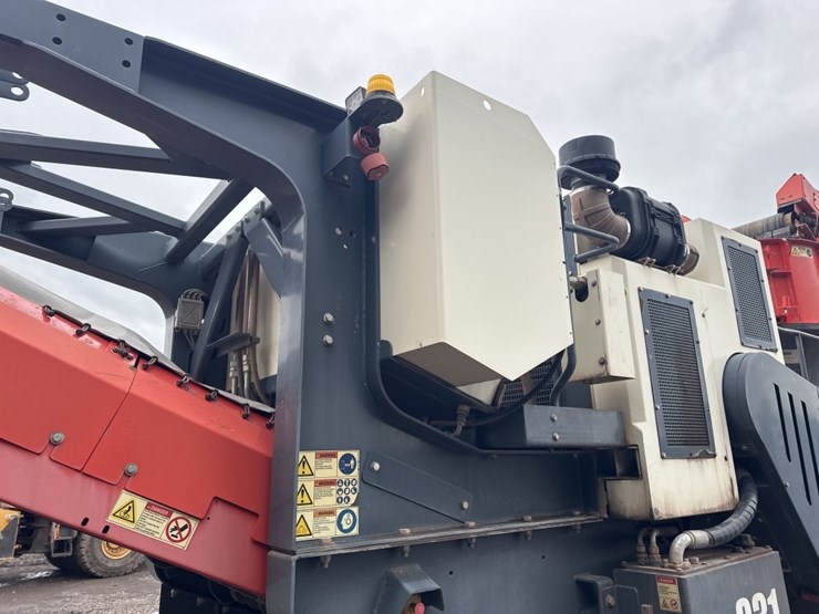 2017-sandvik-qs331-image-45
