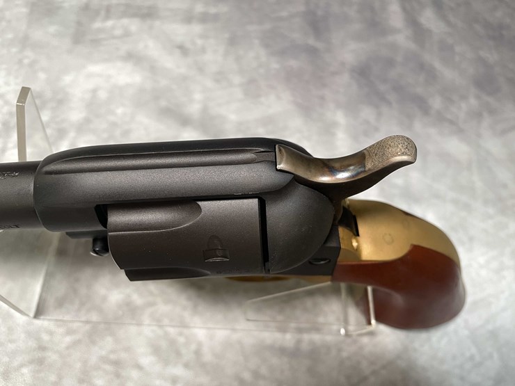 #5163-•-stoeger-cattleman,-45-colt-revolver,-sn:-um3413,-(neenah,-wi)-image-9