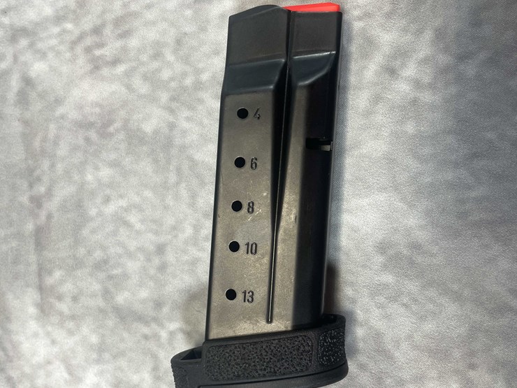 #5172-•-smith-&-wesson-m&p-shield,-9mm-luger-pistol,-sn:-jnj6613-(neenah,-wi)-image-24