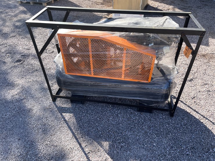 #2038-•-40-gallon-air-compressor-image-5
