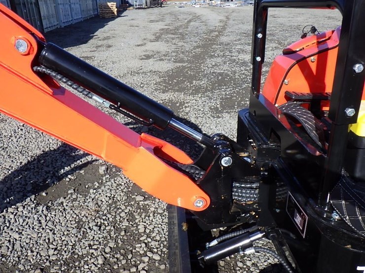 2025-tpm-tpm-20k-hydraulic-excavator-image-8