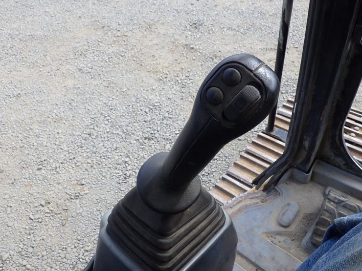 caterpillar-314d-hydraulic-excavator-image-24