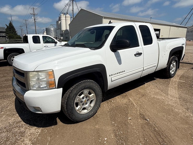 2009-chevrolet-k1500-image-33
