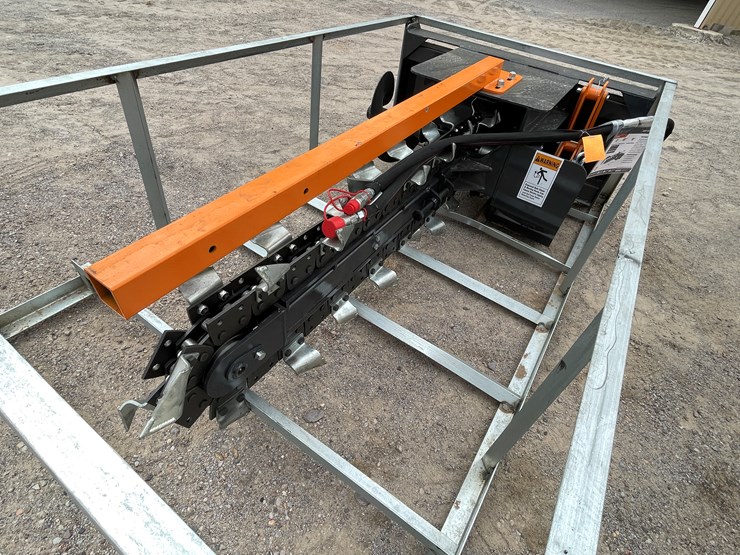 #2014-•-skid-steer-trencher-image-4