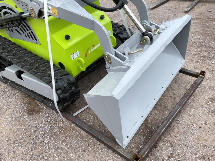 #2026-•-mini-skid-steer-loader-image-3