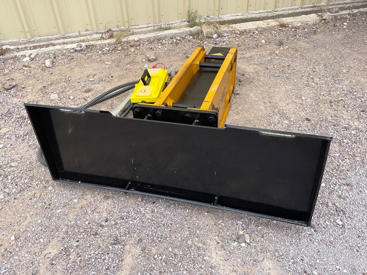 #2017-•-skid-steer-concrete-breaker-image-11