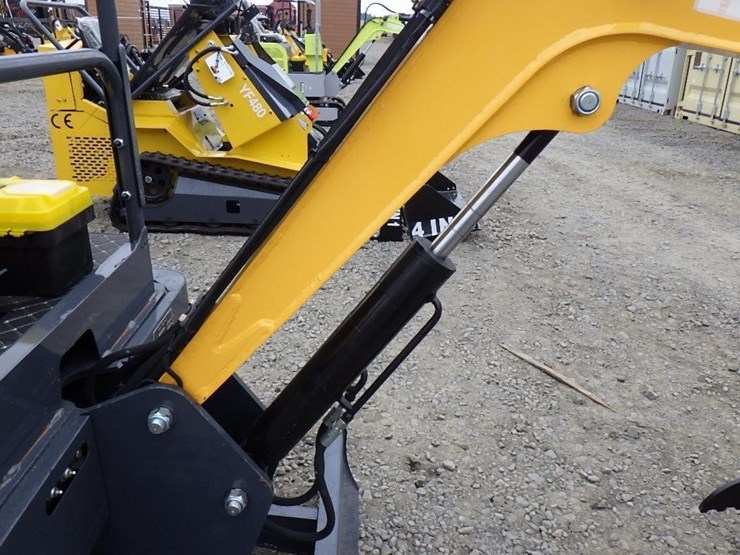 2025-infront-yfe16-hydraulic-excavator-image-11