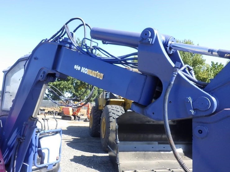 komatsu-pc28uu-image-10