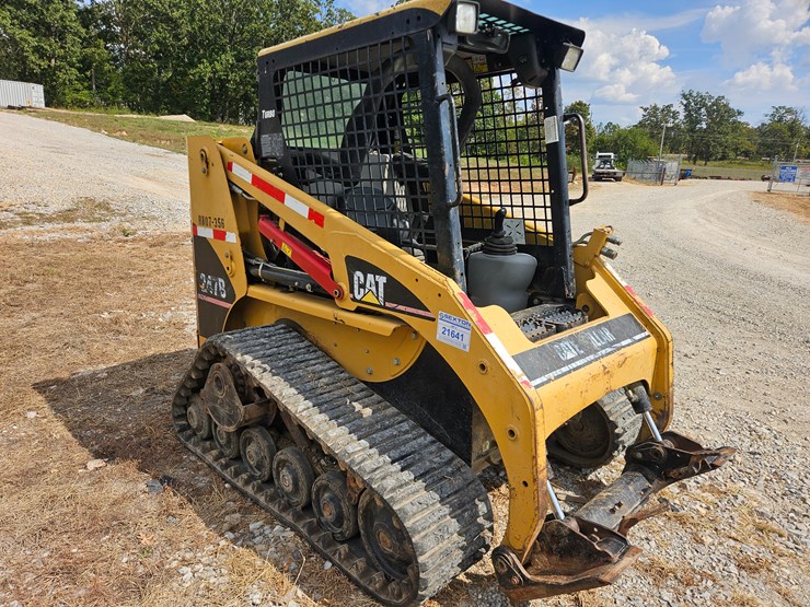 caterpillar-247b-image-19