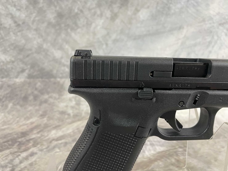 #5141-•-glock-g44,-22-lr-pistol,-sn:-aenr179,-(neenah,-wi)-image-7