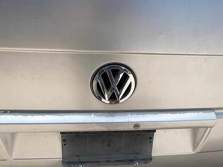 #501-•-2002-volkswagen-eurovan-mv-(title-in-delay)-image-109