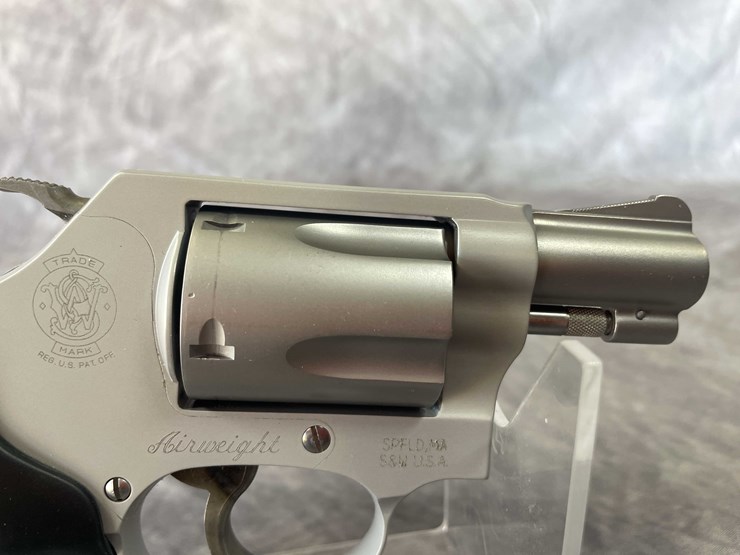 #5132-•-smith-&-wesson-.38-spl,-revolver,-sn:-cwm9026-(neenah,-wi)-image-11