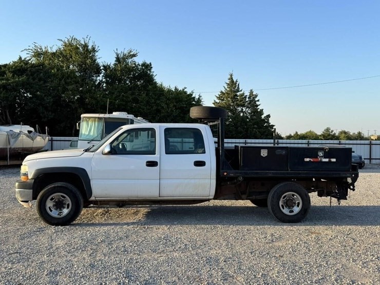 2001-chevrolet-silverado-image-2