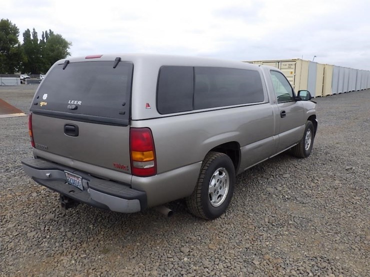 1999-gmc-1500-image-4