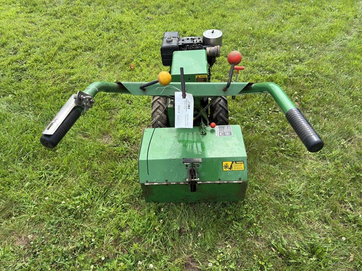 john-deere-820-image-11