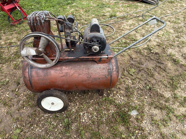craftsman-1.5hp,-110v,-air-compressor,-150-psi,-twin-cylinder,-20-gallon---image-1