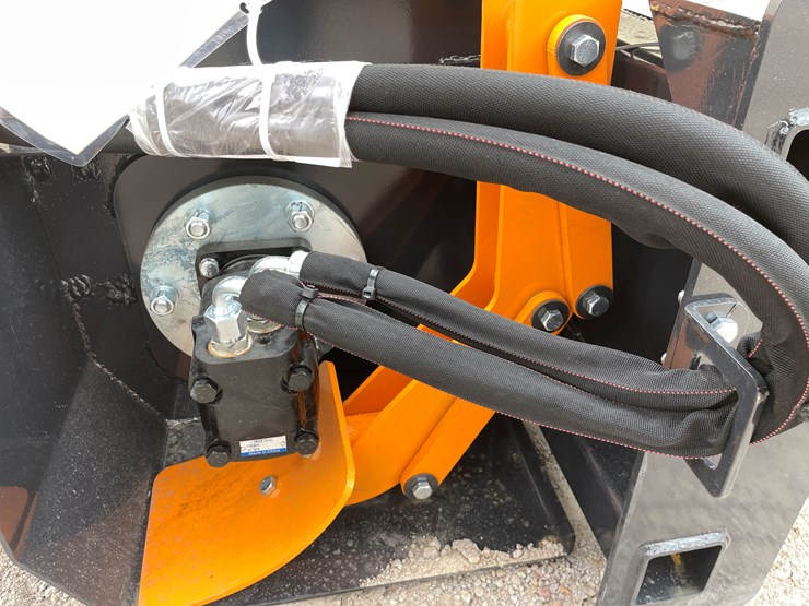 #2011-•-skid-steer-trencher-image-10