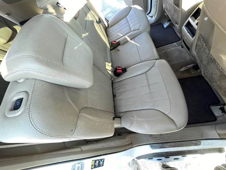 2015-mercedes-benz-gl450-image-90