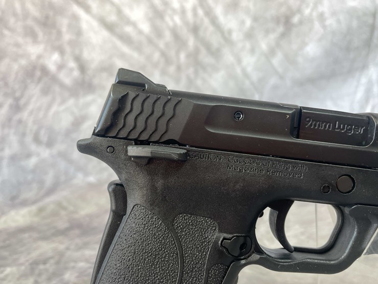 #5134-•-smith-&-wesson-m&p-9-shield,-9mm-luger-pistol,-sn:-rfk7257-(neenah,-wi)-image-6