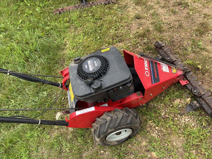 troy-built-sickle-bar-mower,-3.5-hp-briggs-and-stratton-engine,-self-propel-image-3