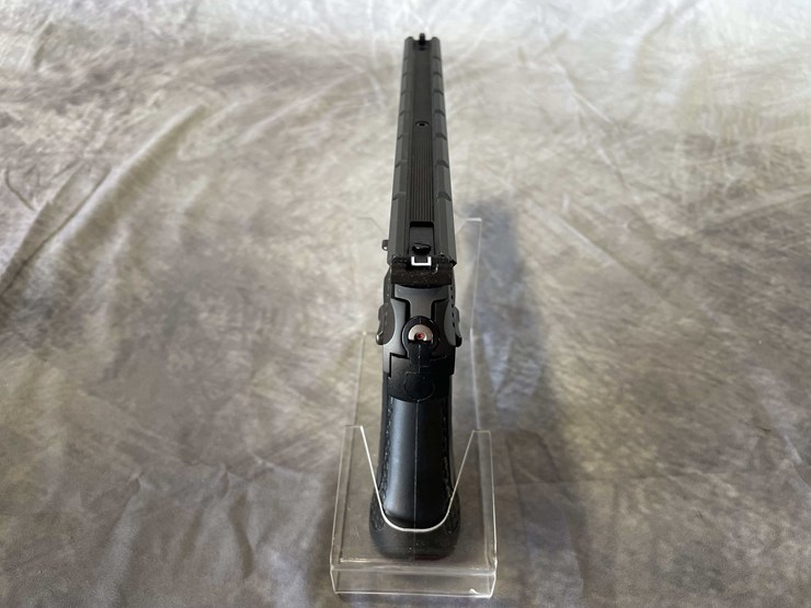 #5139-•-beretta-u22ne05,-22-lr-semi-auto-pistol,-sn:-r37778,-(neenah,-wi)-image-5