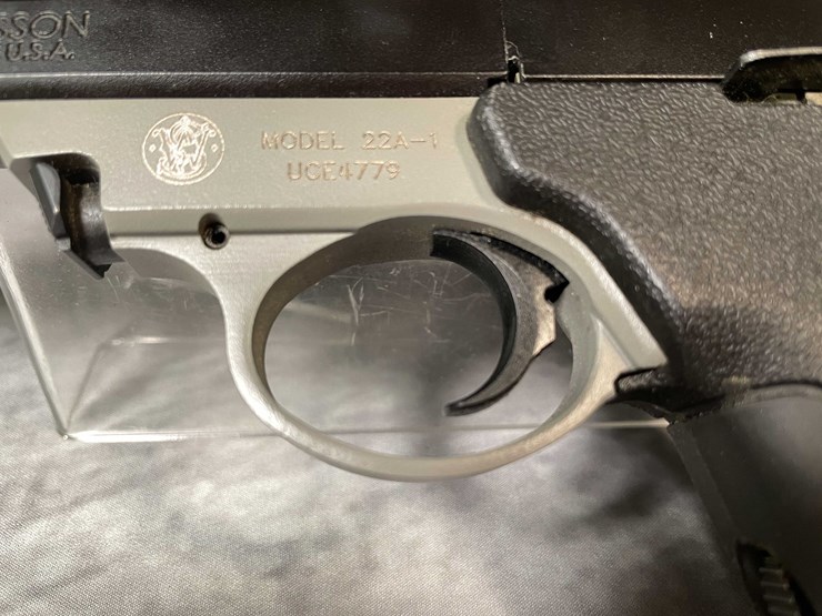 #5160-•-smith-&-wesson-22a,-22-lr-pistol,-sn:-uce4779,-(neenah,-wi)-image-14