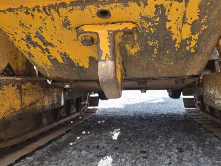 deere-350b-image-50