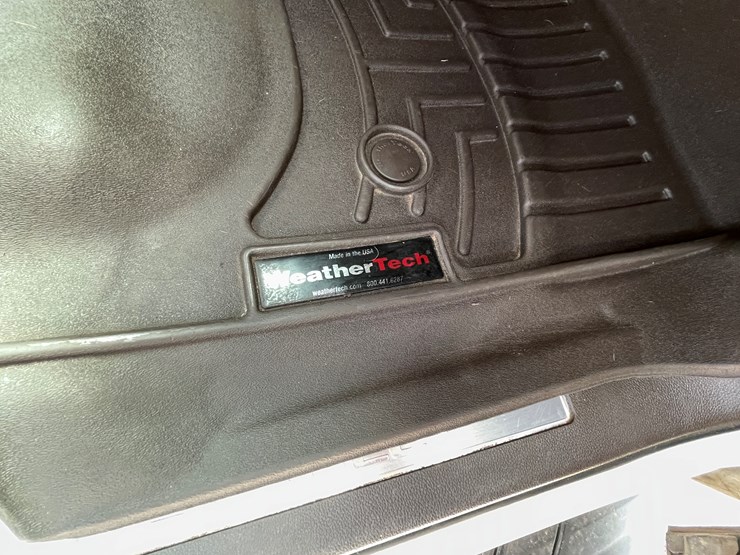 2017-chevrolet-tahoe-image-82