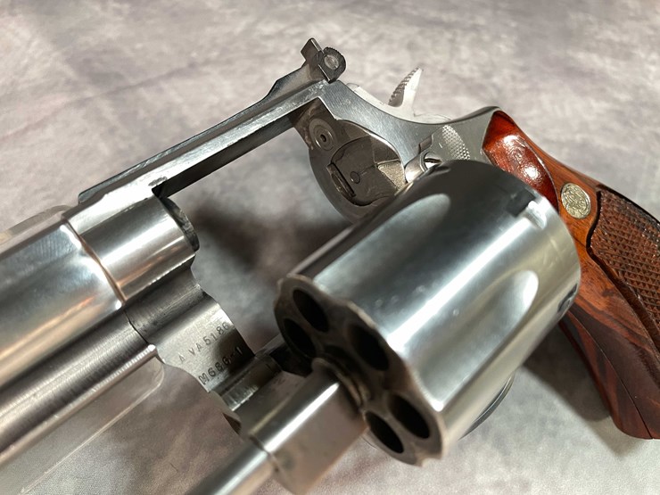 #5178-•-smith-&-wesson,-357-mag-revolver,-sn:-m686-1,-(neenah,-wi)-image-31
