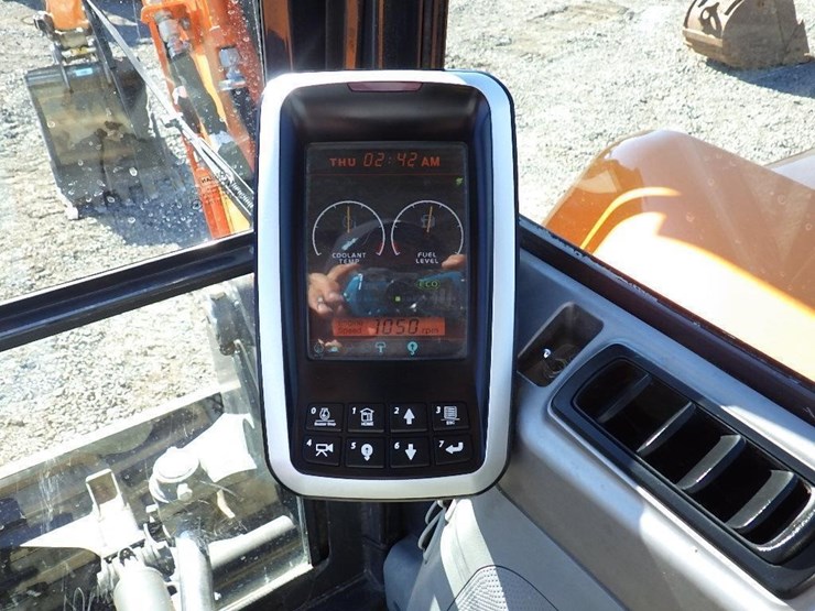 2021-doosan-dx85r-3-image-33