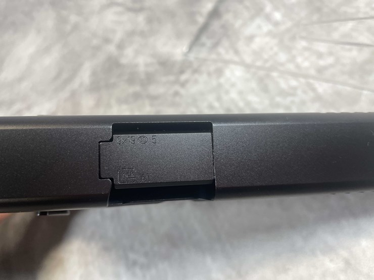 #5146-•-glock-g17-gen-5,-9mm-luger-pistol,-sn:-bvst133,-(neenah,-wi)-image-16