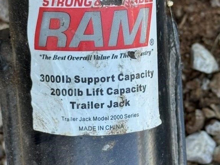 trailer-jacks-image-2