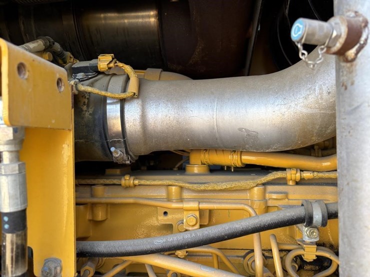 2012-deere-672gp-image-90