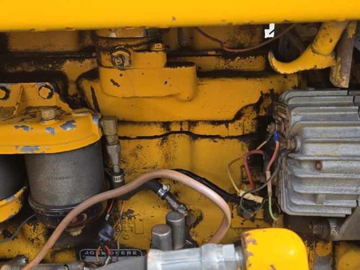 deere-350b-image-48