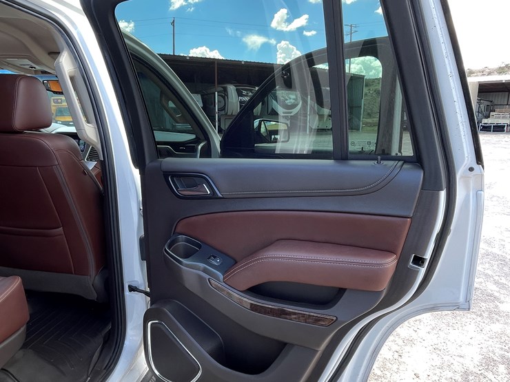 2017-chevrolet-tahoe-image-96