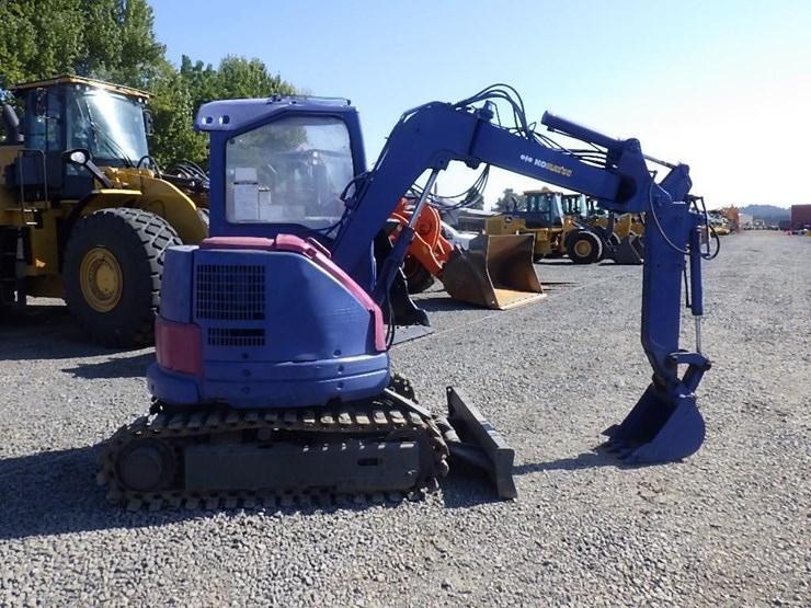 komatsu-pc28uu-image-3