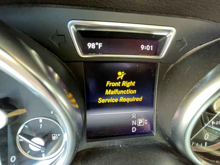 2015-mercedes-benz-gl450-image-69