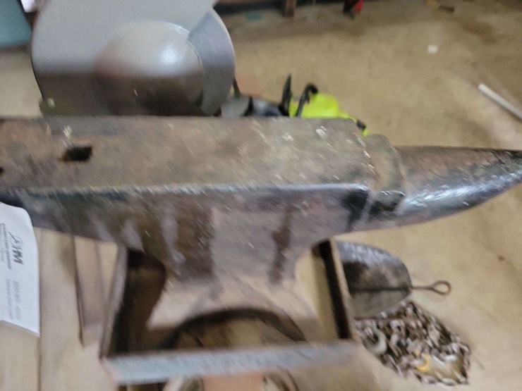peter-wright-anvil---number-2,-stamped-24---approximately-19"-total-length,-image-1