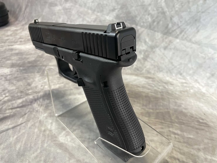 #5140-•-glock-g45,-9mm-luger-pistol,-sn:-brkw514,-(neenah,-wi)-image-21