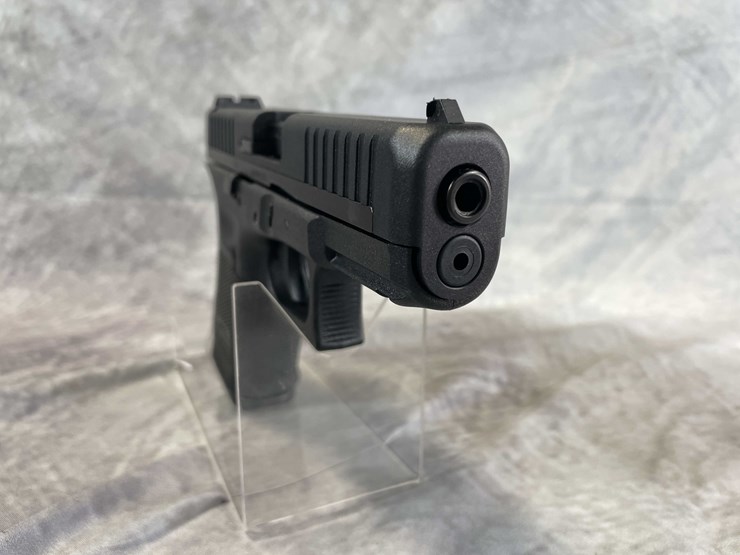 #5141-•-glock-g44,-22-lr-pistol,-sn:-aenr179,-(neenah,-wi)-image-4