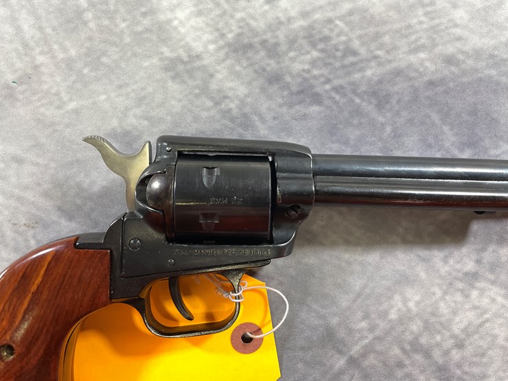 #5736-•-heritage-rough-rider-.22-cal.-revolver-sn:-f00952-(downing,-wi)-image-4