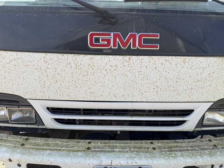 2003-gmc-w4500-image-12
