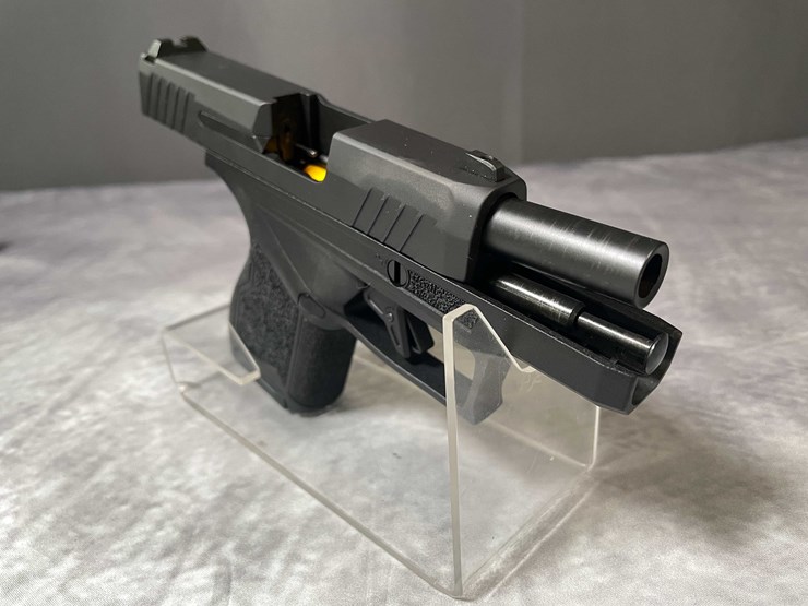 #5156-•-taurus-gx4,-9mm-luger-pistol,-sn:-1ga44039,-(neenah,-wi)-image-18