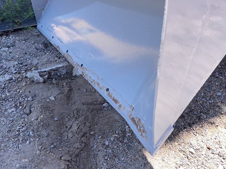 #2027-•-mini-skid-steer-loader-(bucket-damaged)-image-15