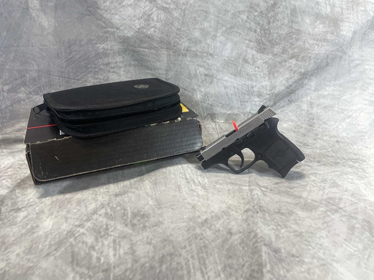 #5165-•-smith-&-wesson-bodyguard,-engraved-380-auto-pistol,-sn:-kes4008,-(neenah,-wi)-image-1