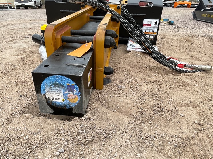 #2018-•-skid-steer-concrete-breaker-image-10