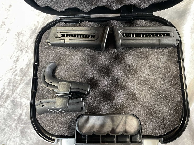 #5141-•-glock-g44,-22-lr-pistol,-sn:-aenr179,-(neenah,-wi)-image-26