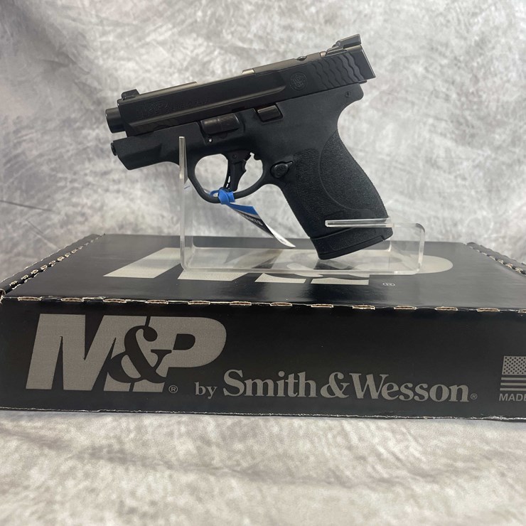#5172 • Smith & Wesson M&P Shield, 9mm Luger Pistol, SN: JNJ6613 (Neenah, WI)